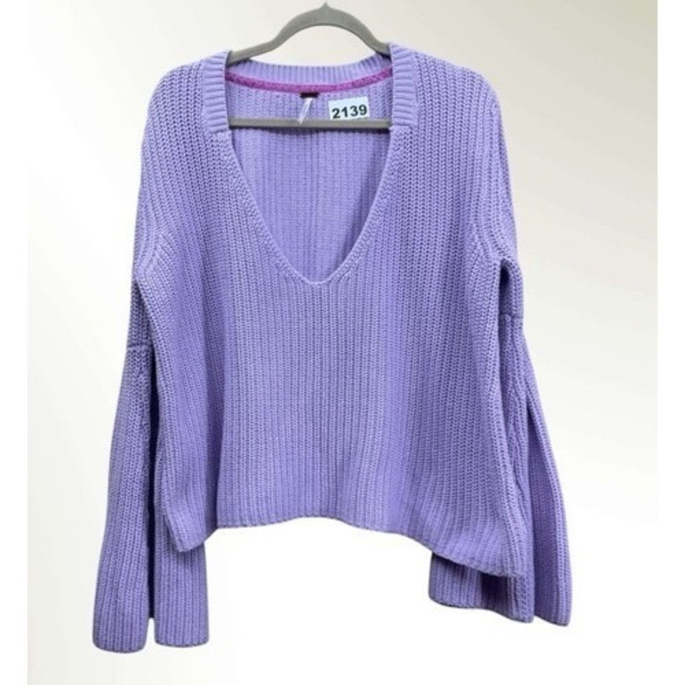 NWOT Free People Purple Lilac Bell Sleeve V-Neck Sweater Women XL China Cotton